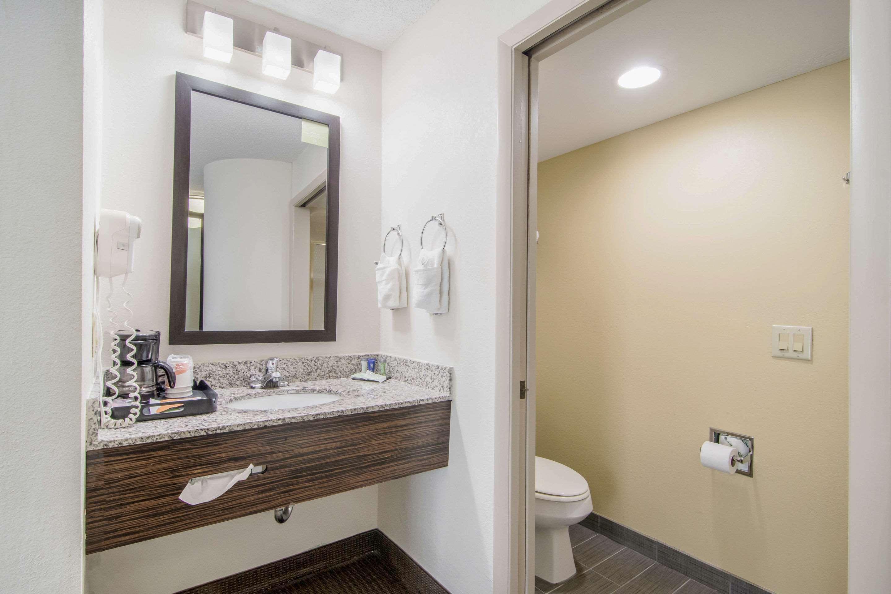Sleep Inn Henderson I-85 Экстерьер фото